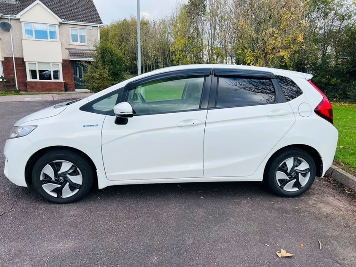 2015 Honda Fit 1.5L - Image 4