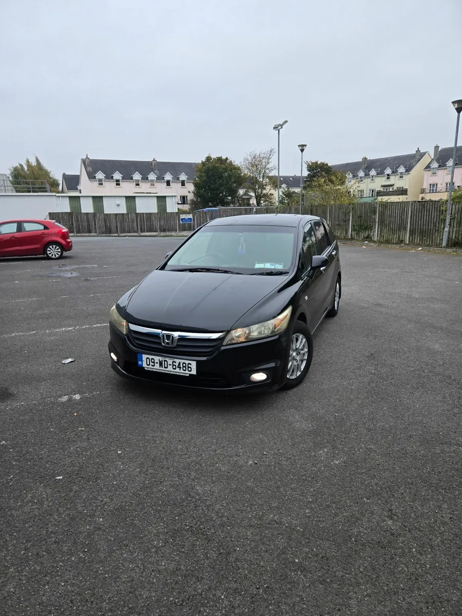 Honda Stream 2009 - Image 1