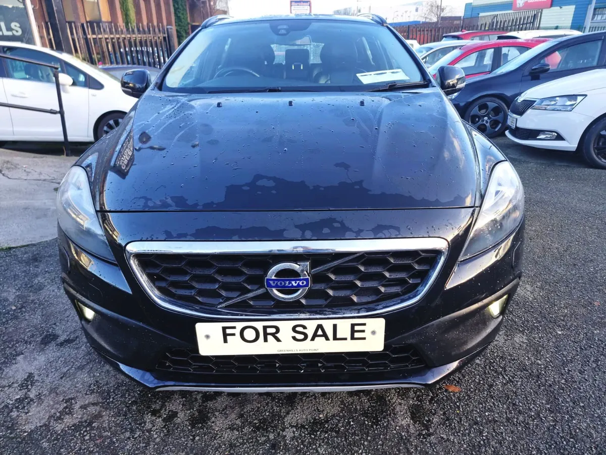 141 VOLVO V40 Automatic CROSS COUNTRY Warranty New - Image 3