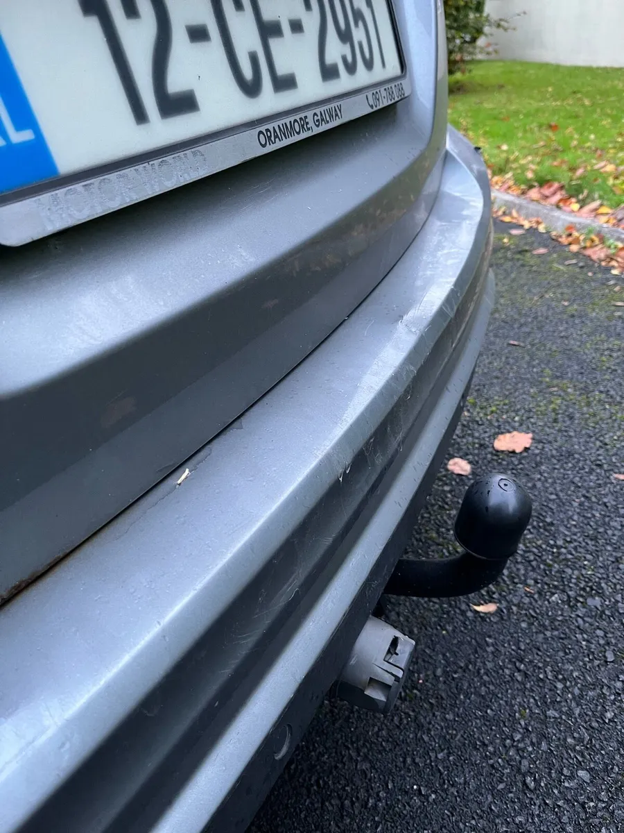 Merc 220 Gunmetal estate - Image 4