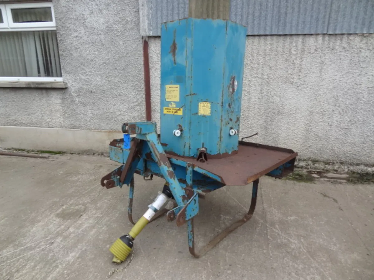 Kidd Bedder Straw Chopper - Image 1