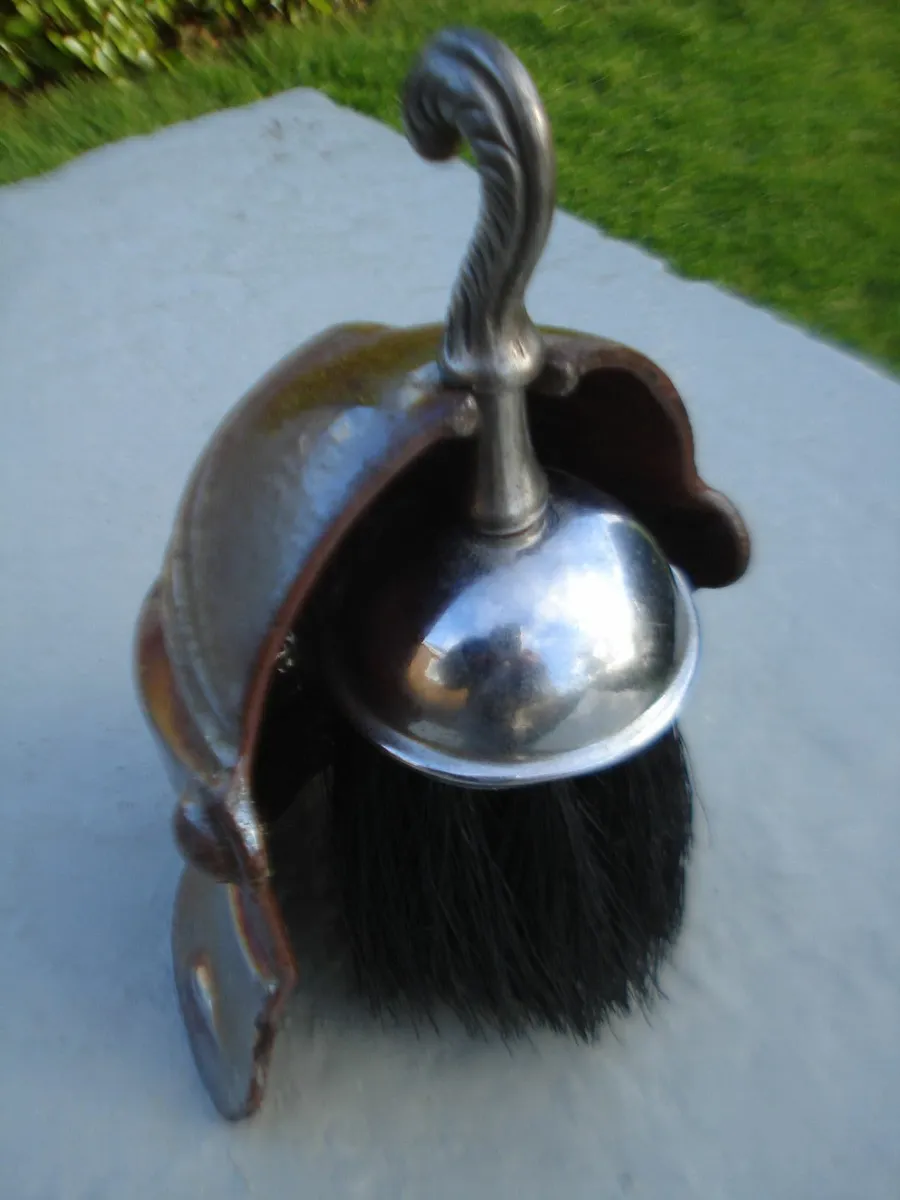 NESTOR VINTAGE 1930s CAST IRON KNIGHTS HEAD. - Image 1