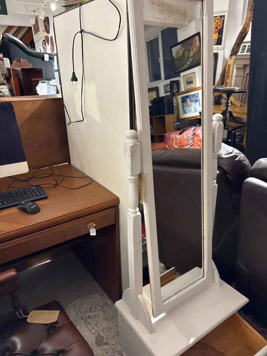 Free standing mirror with storage - Image 3