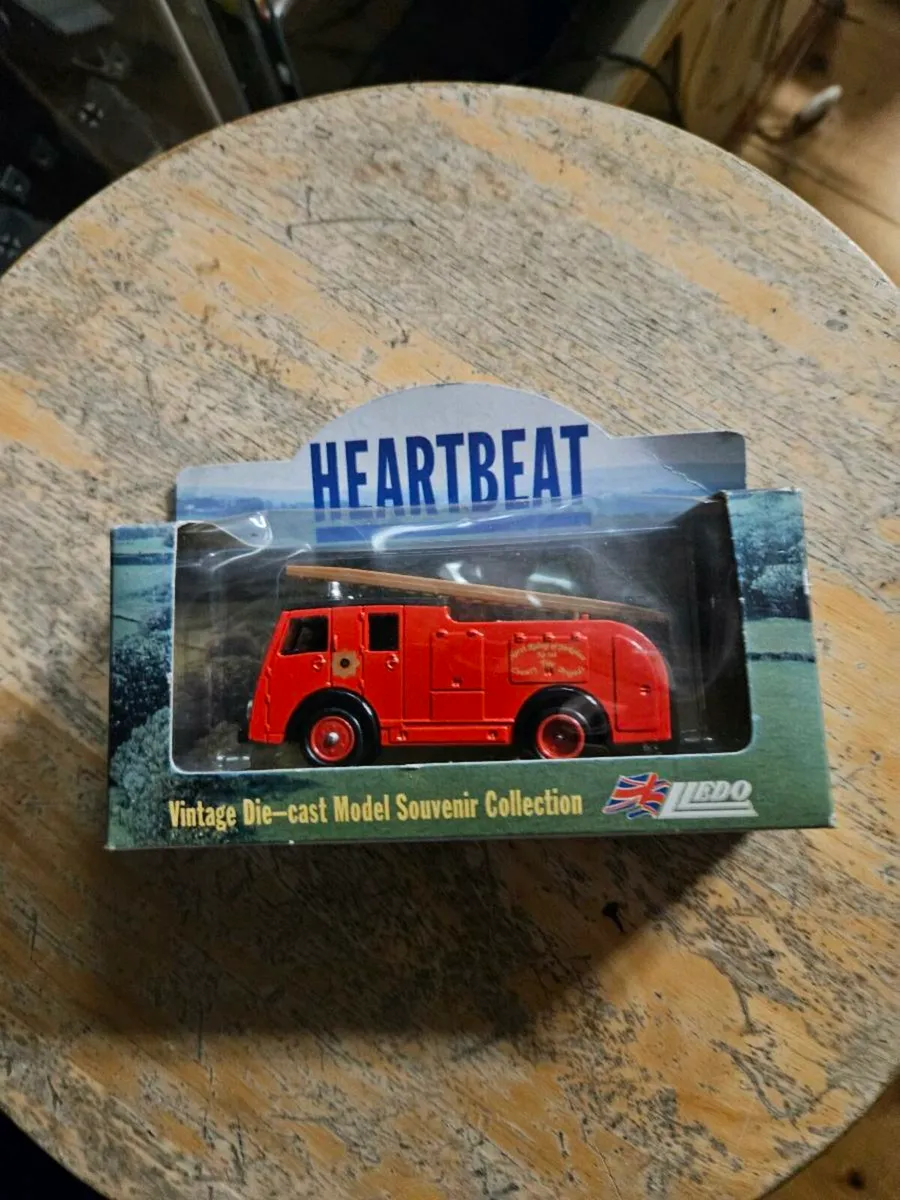 Corgi Lledo Fire Engine Heartbeat