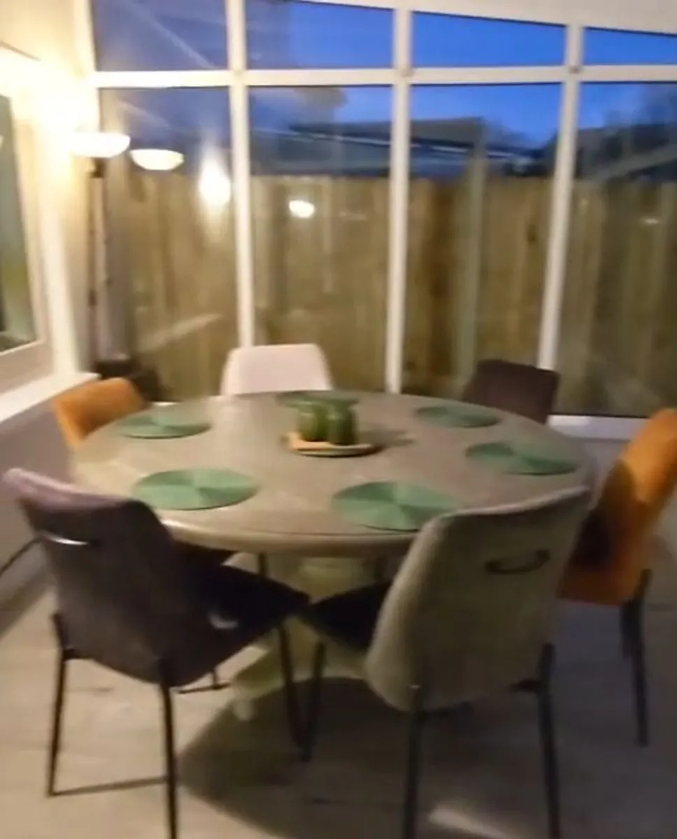 Round Dining Table - Diamond Furniture - Image 1