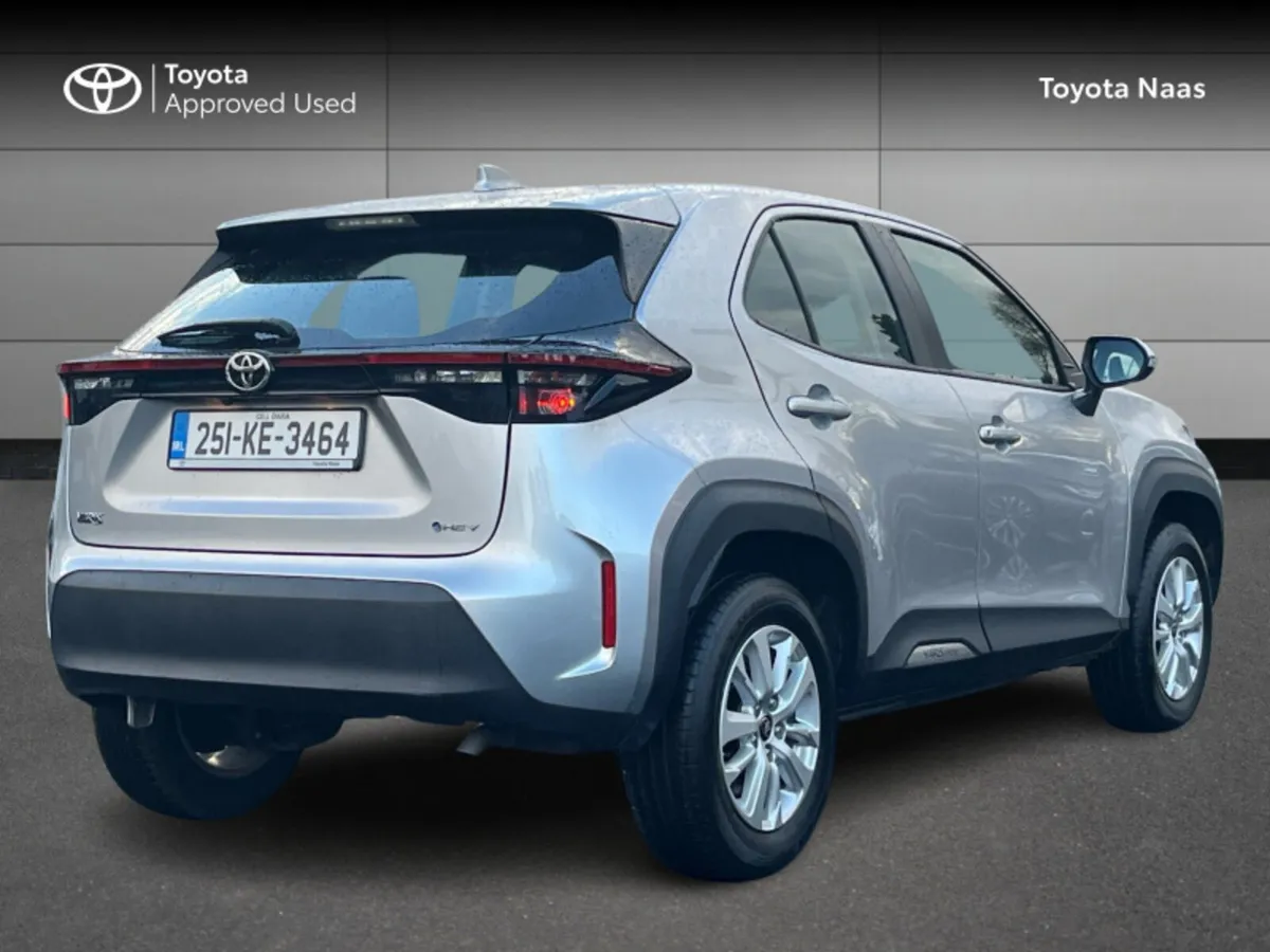 Toyota Yaris Cross YARIS CROSS LUNA - Image 2