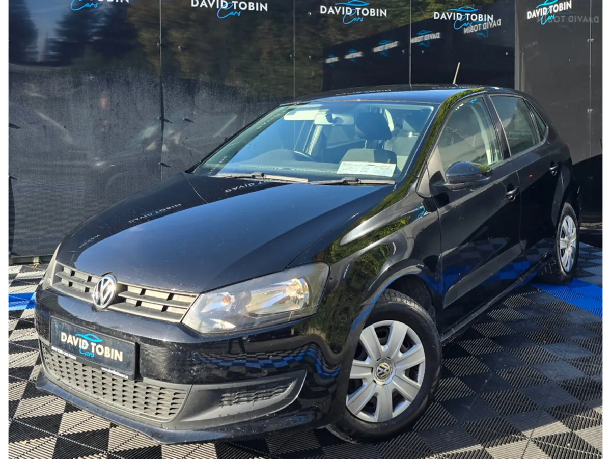 Volkswagen Polo 1.2 PETROL MANUAL - Image 4