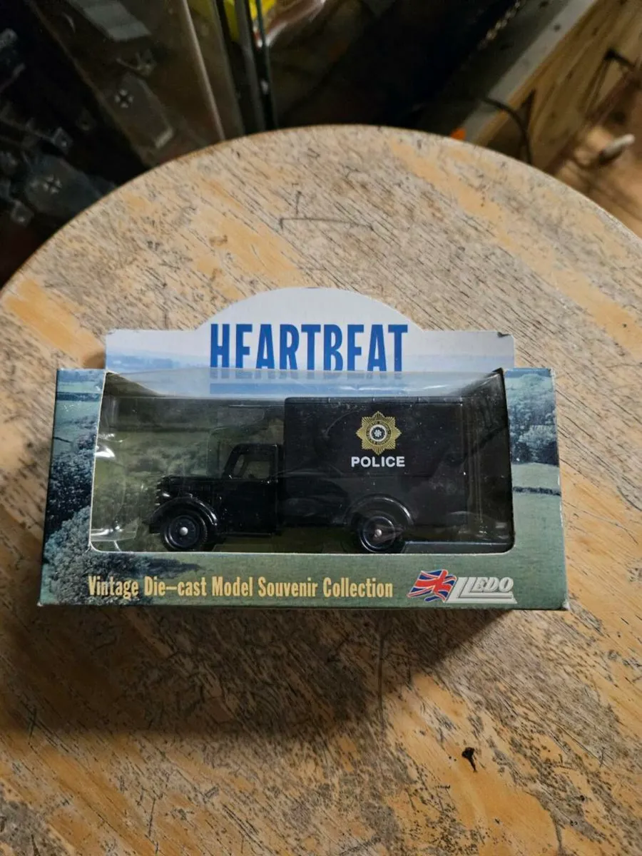 Corgi Lledo Heartbeat