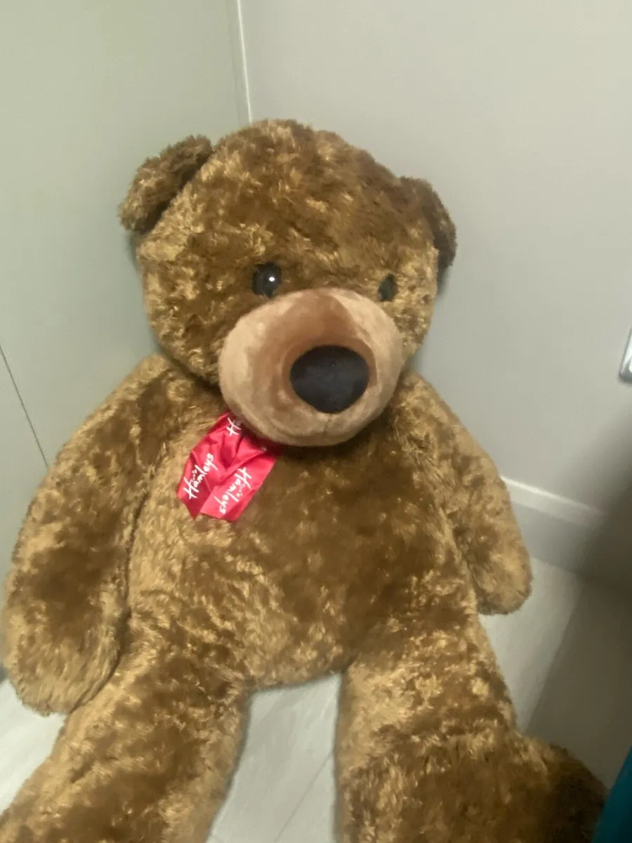 Hamleys Giant Teddy Bear - Image 1