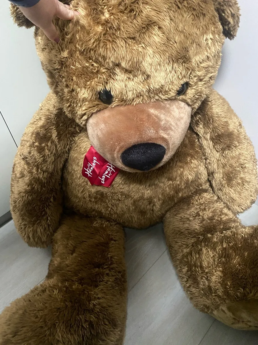 Hamleys Giant Teddy Bear - Image 2