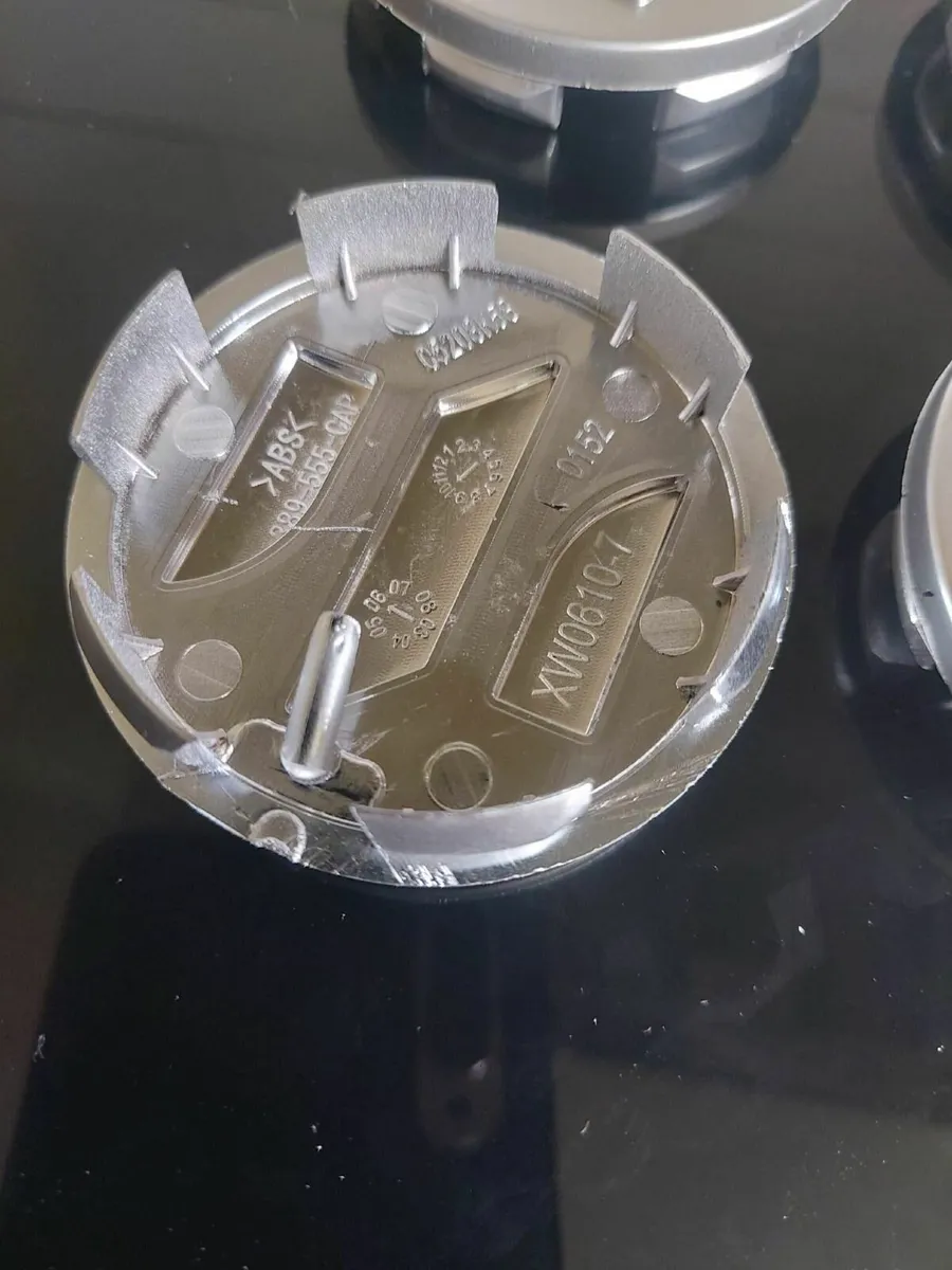 Suzuki Centre Caps - FREE POST - Image 2