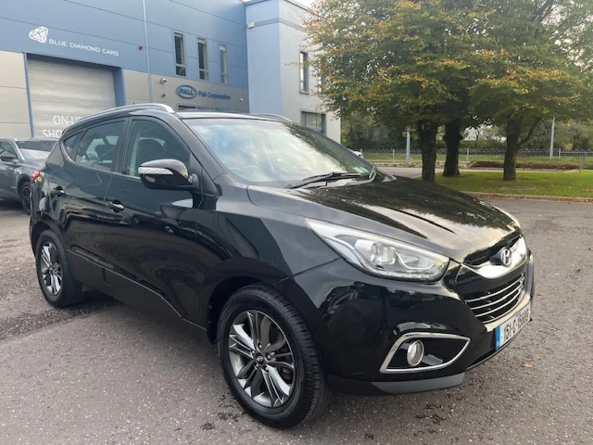 1.6 PETROL  SE 5DR NEW NCT - HALF LEATHER - Image 1