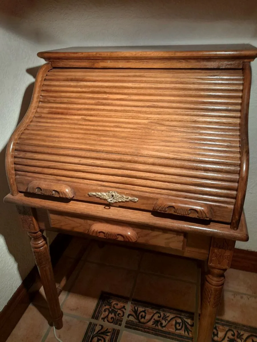 Oak Bureau desk - Image 2