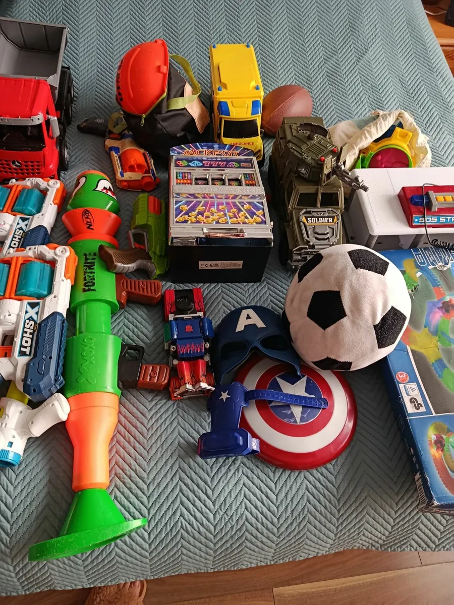 Toys - Image 4