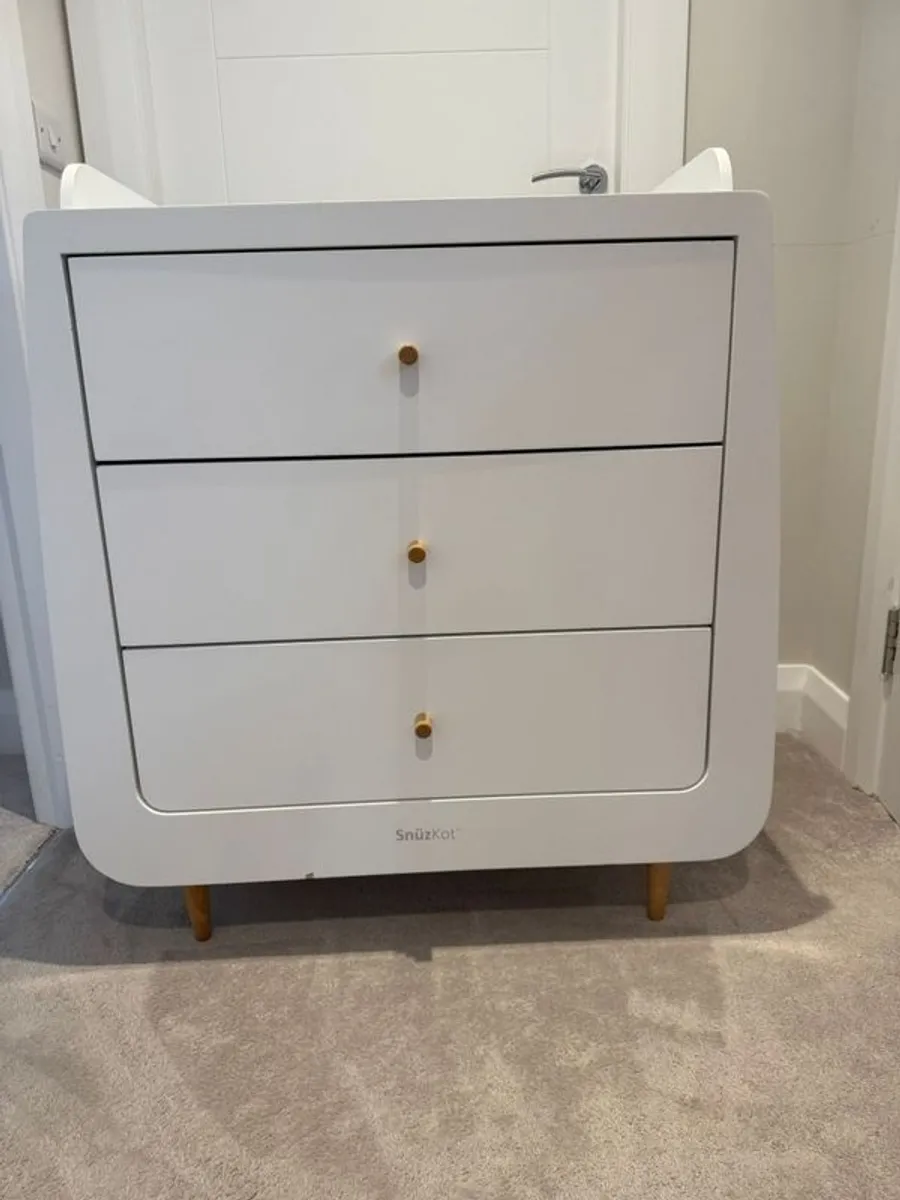 changing unit-snuzkot changing unit. - Image 1