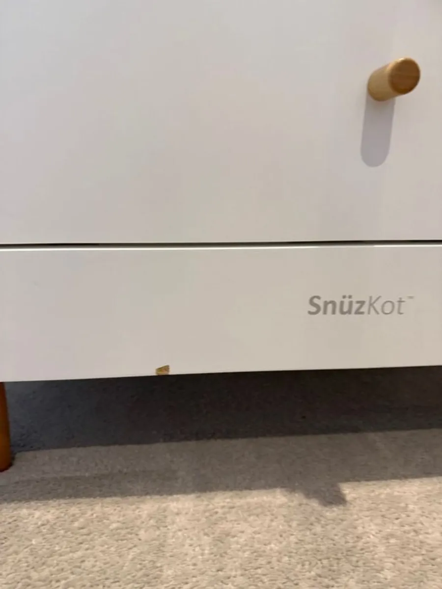 changing unit-snuzkot changing unit. - Image 3