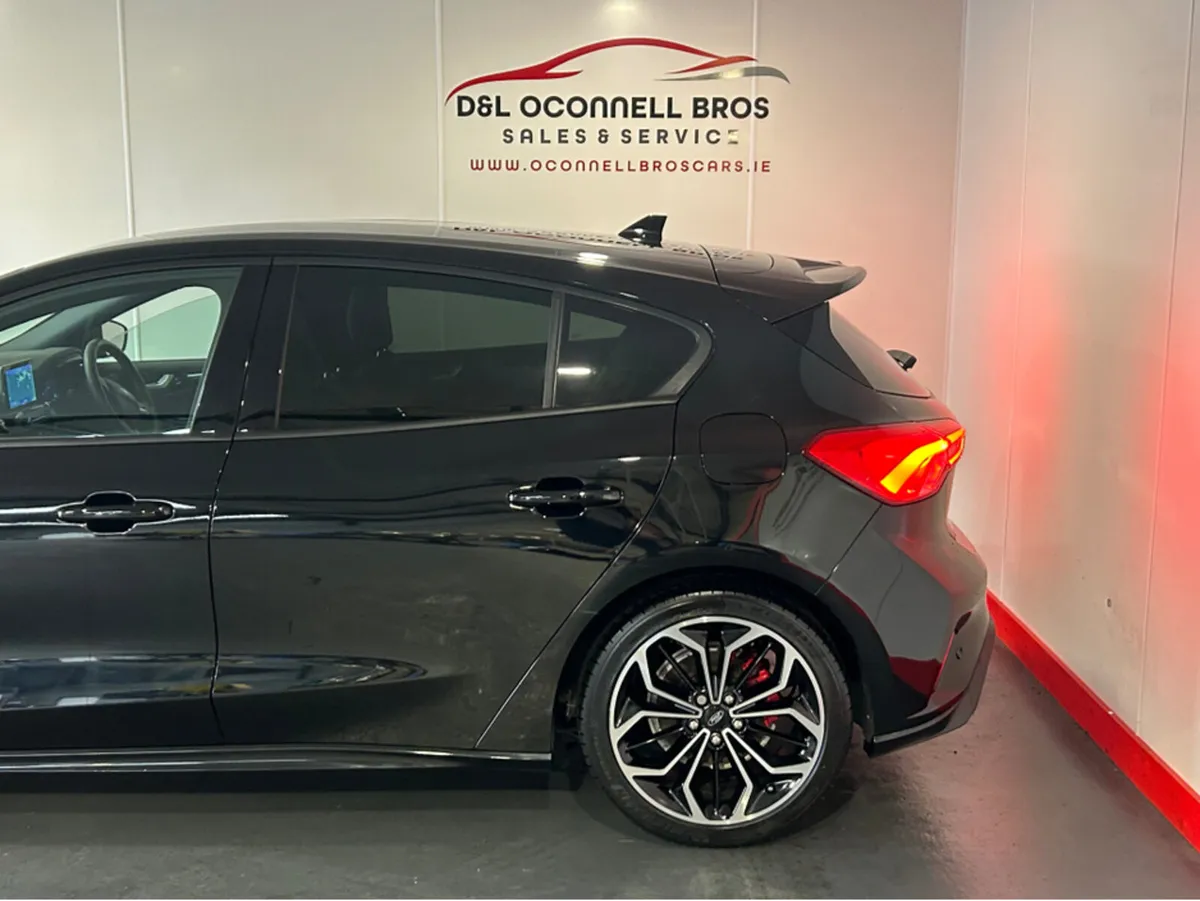 Ford Focus ST-LINE X TDCI - Image 3