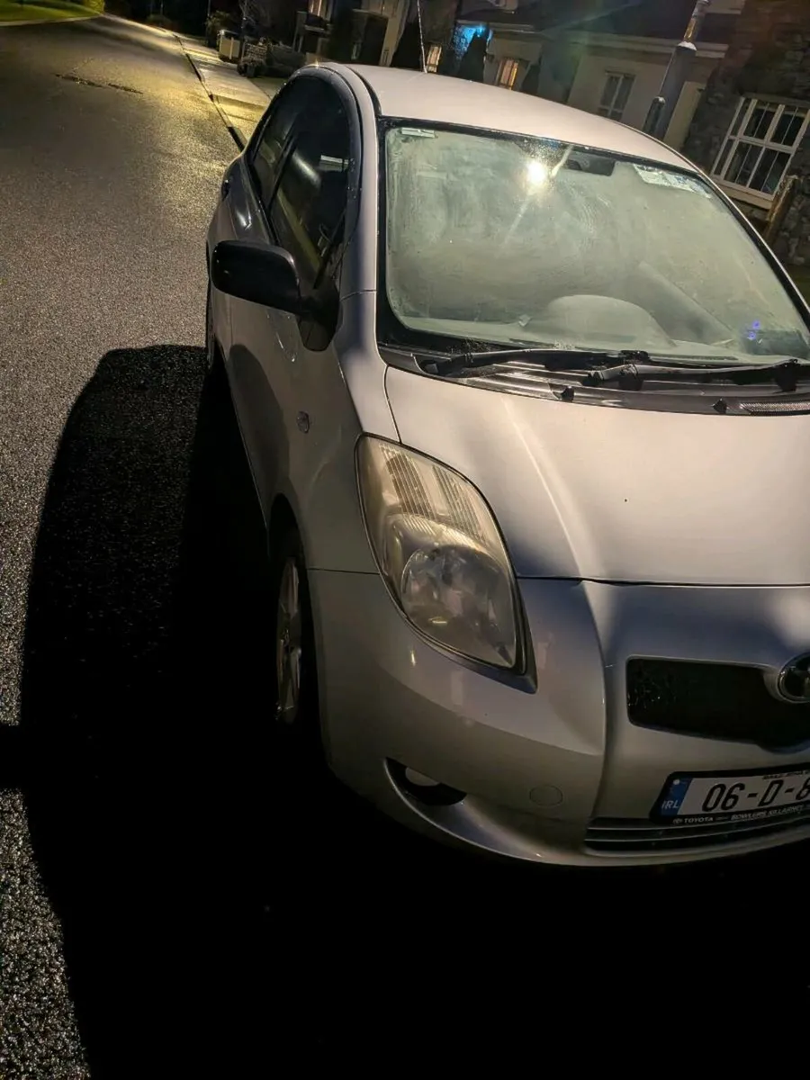 06 Toyota Yaris - Image 1