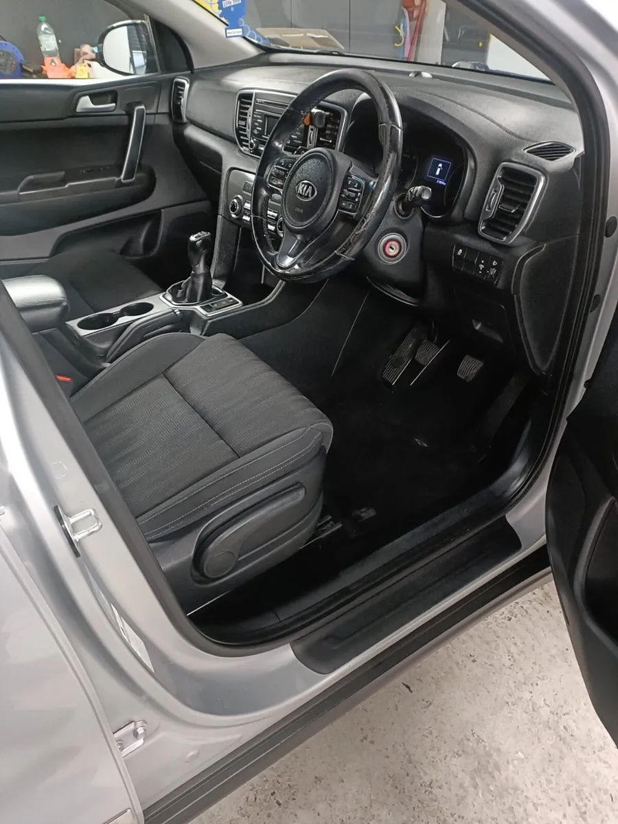 161 KIA SPORTAGE NCT 3/26 - Image 4