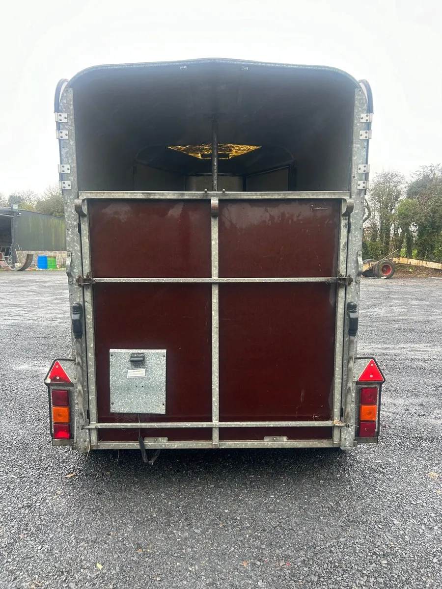 Horsebox 505 mint condition - Image 4