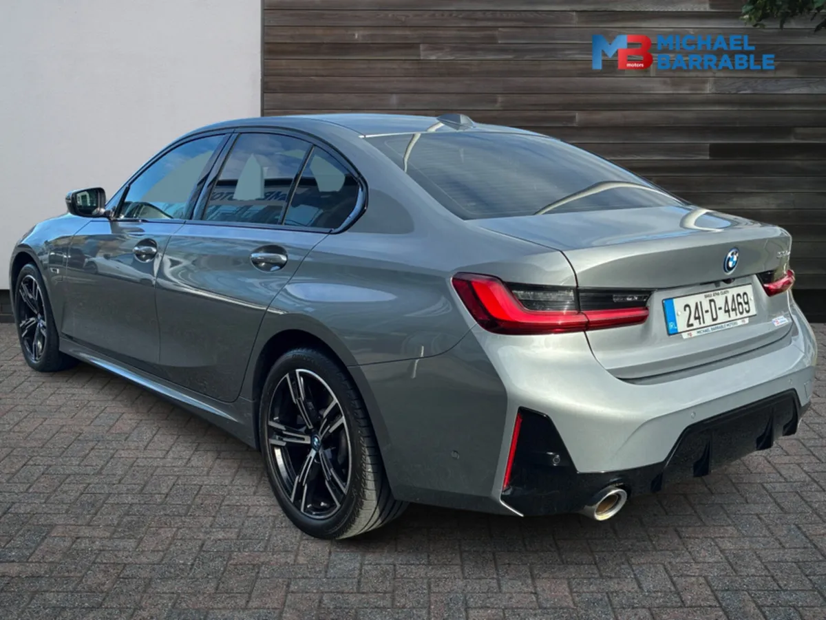 BMW 3-Series 330e M SPORT . ALCANTARA SEATS  *7.9% - Image 4