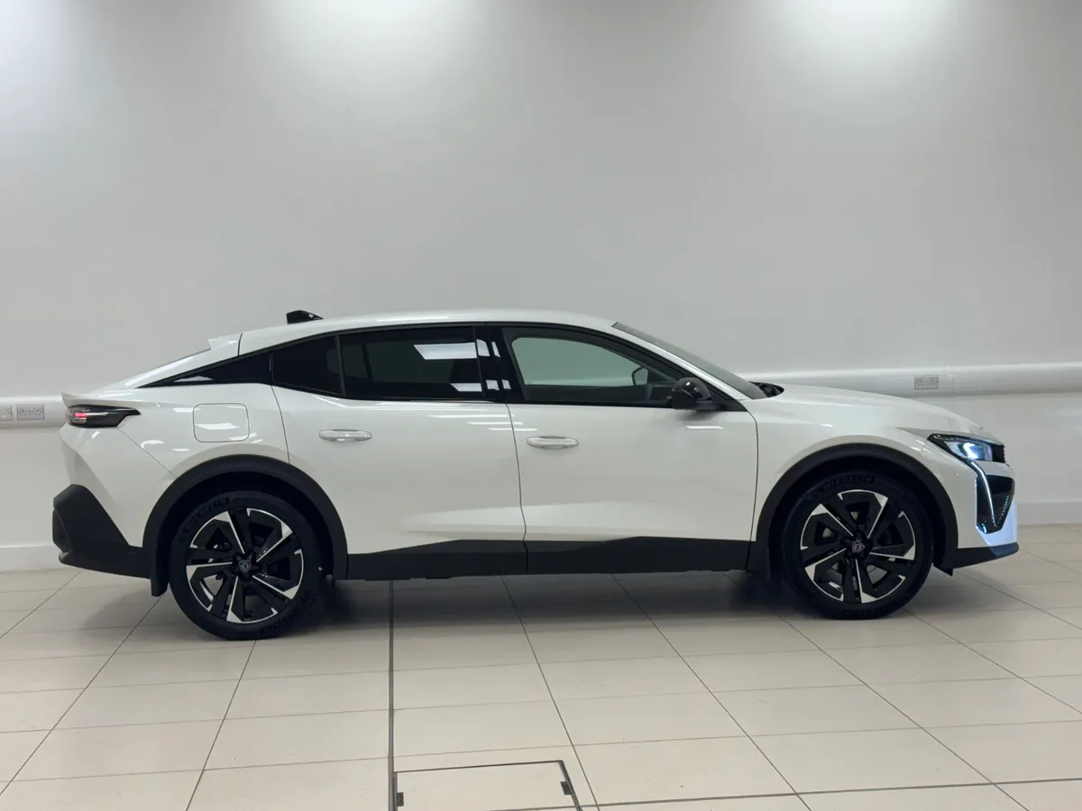 Peugeot 408 2023 - Image 4