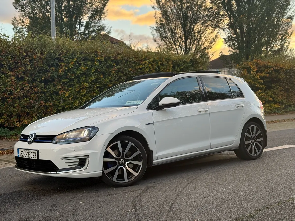 2015 Volkswagen Golf GTE 1.4 Hybrid High Spec - Image 1