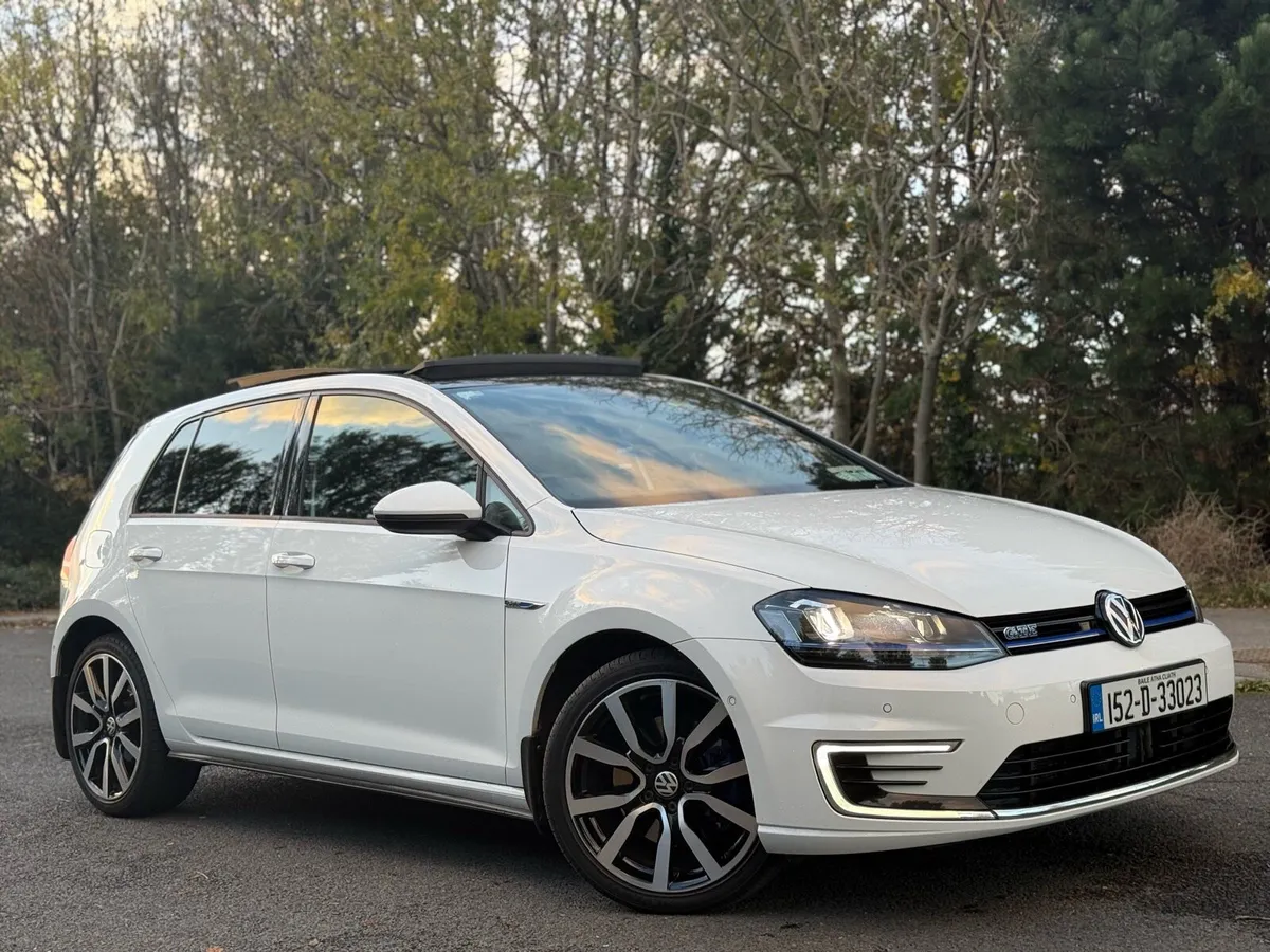 2015 Volkswagen Golf GTE 1.4 Hybrid High Spec - Image 3