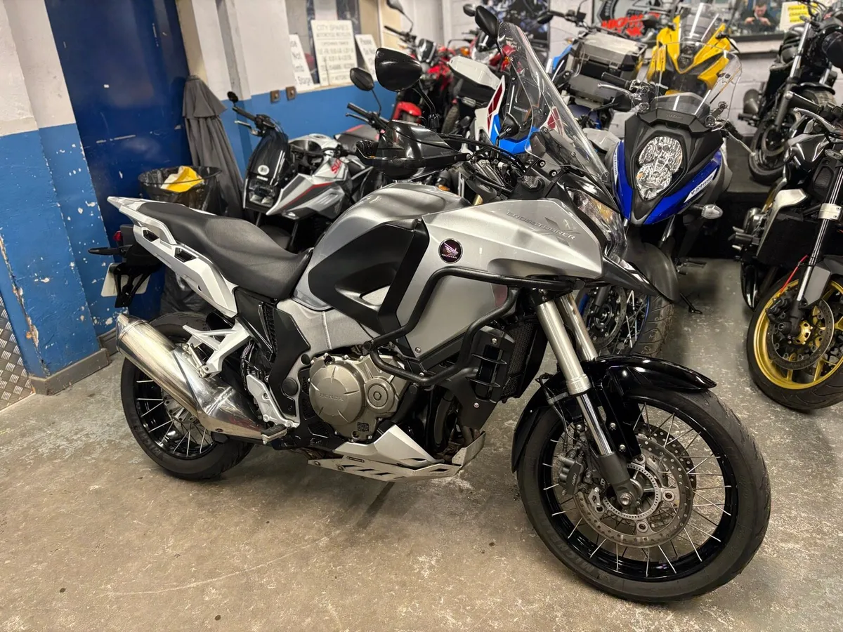 2012 Honda Crosstourer 1200. - Image 2