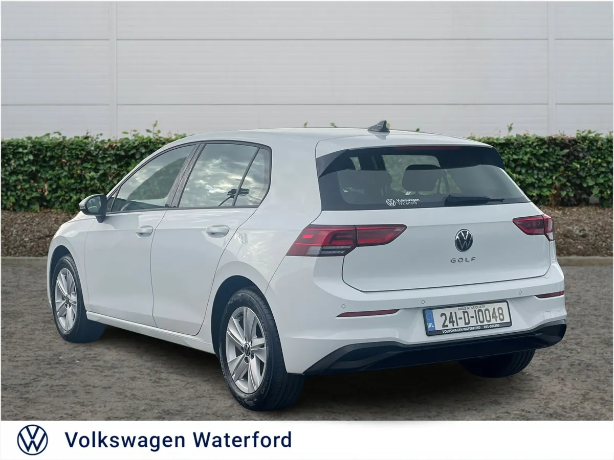 Volkswagen Golf 1.0 TSI 110HP LIFE - Image 4