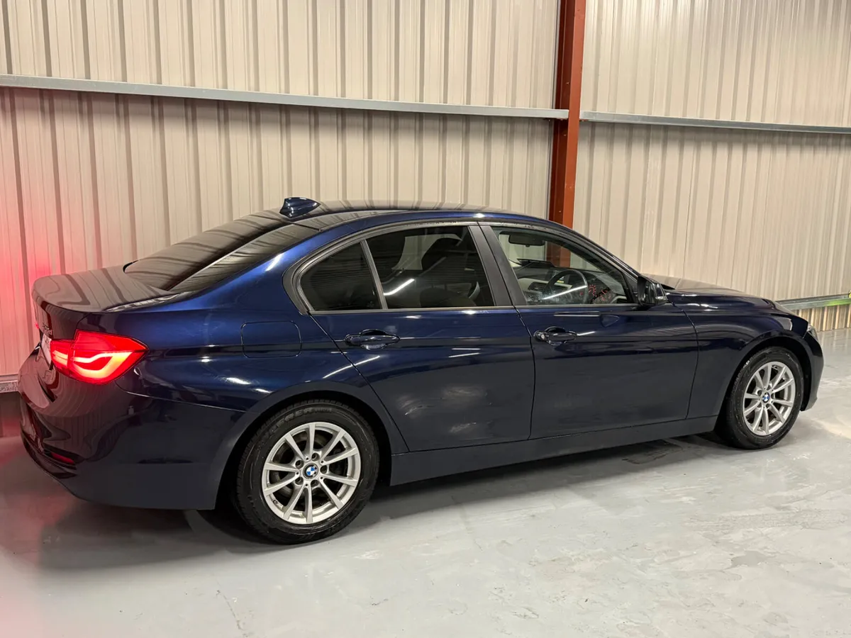 2015 (152) BMW 3-Series 320D - Image 3