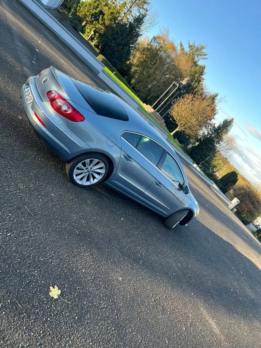 2009 Volkswagen Passat CC - Image 3