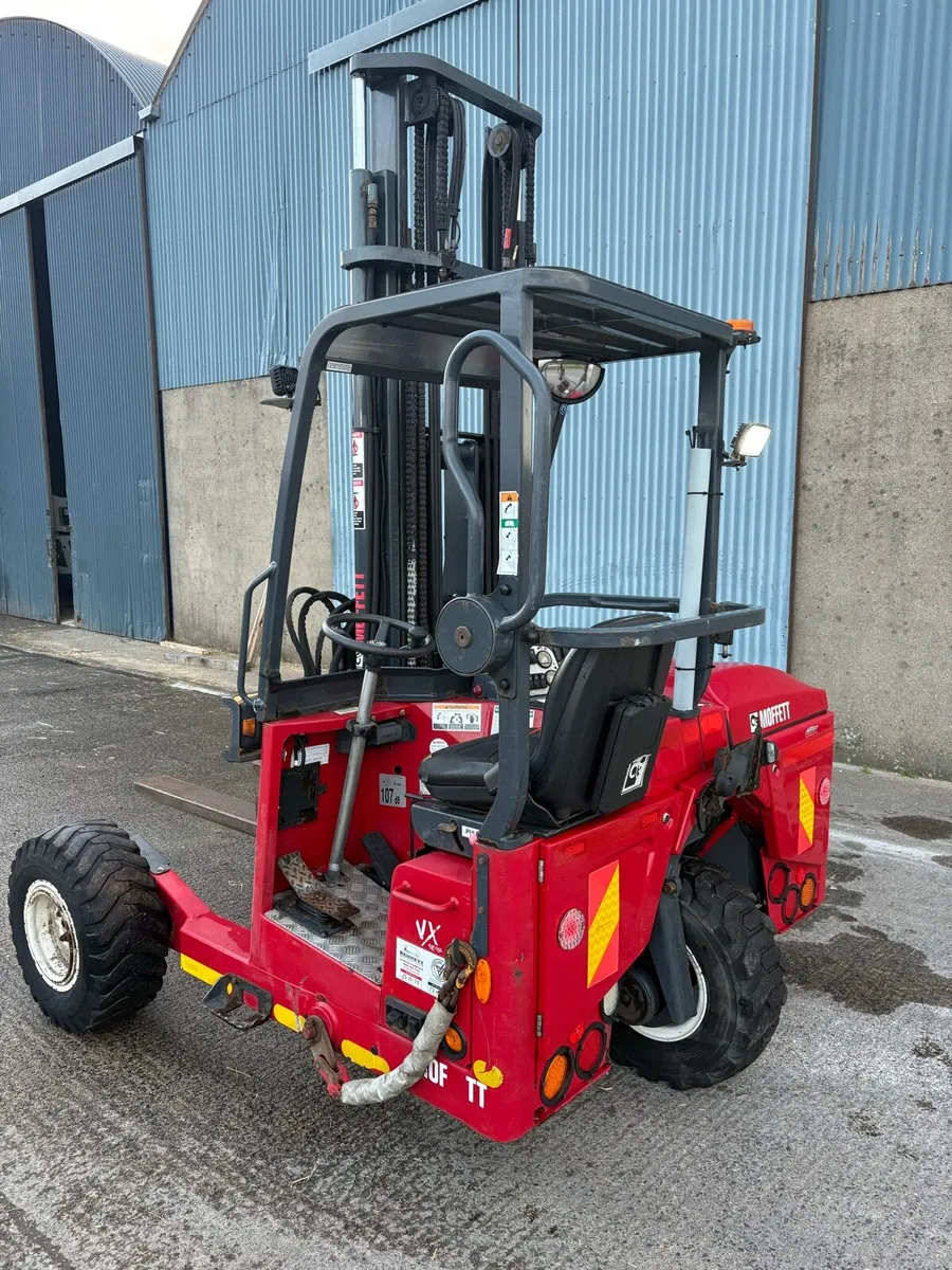 2017 Moffett Mounty M4 20.3 Forklift - Image 2