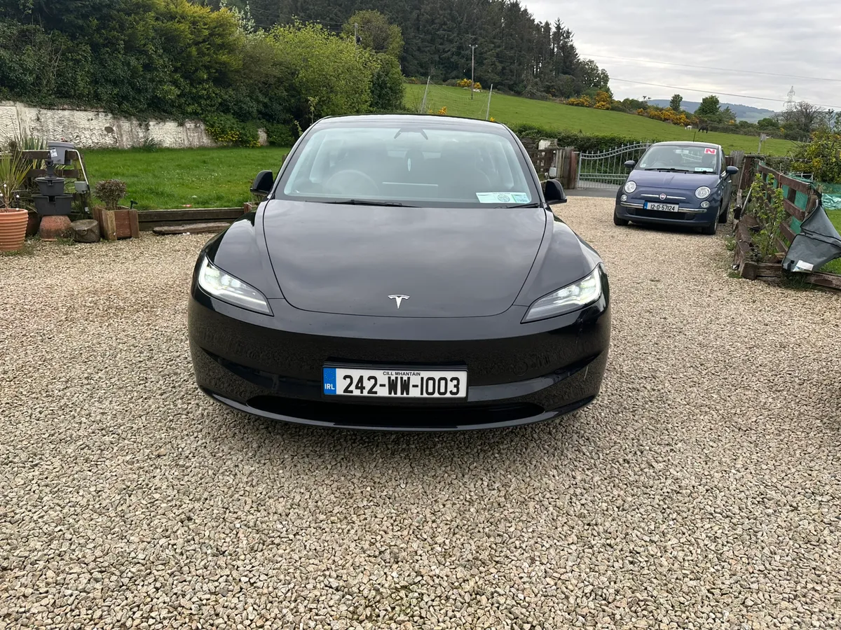 Tesla Model 3 2024 22000 KLM's - Image 1