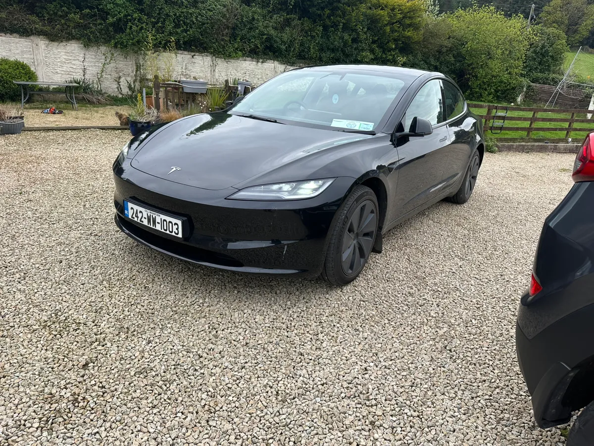 Tesla Model 3 2024 22000 KLM's - Image 4