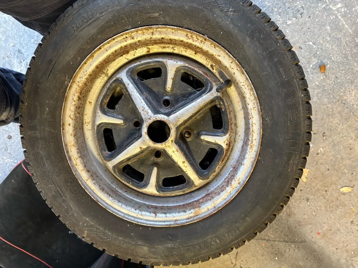 Mg midget rostyle wheels and seats - Image 2