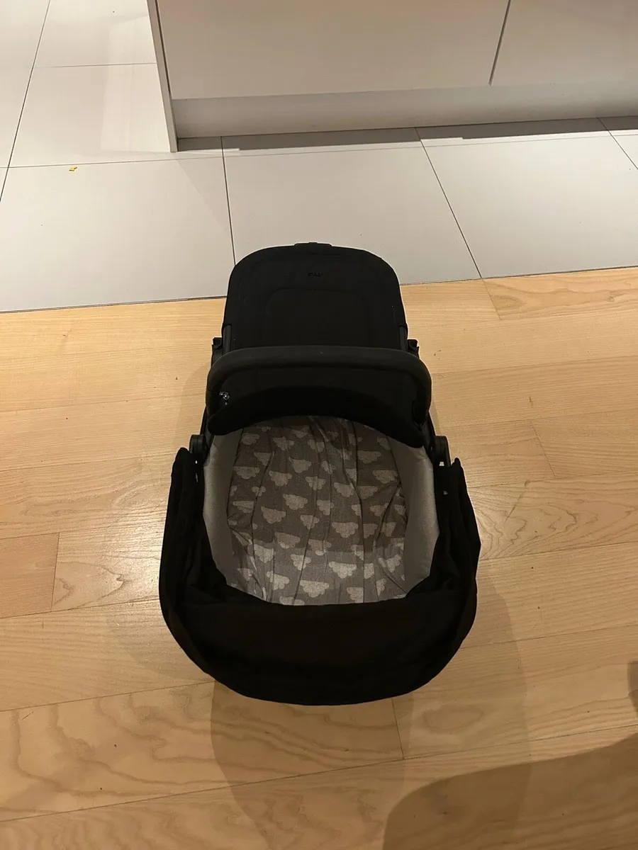 Joolz Aer+ Bassinet Space Black - Image 4
