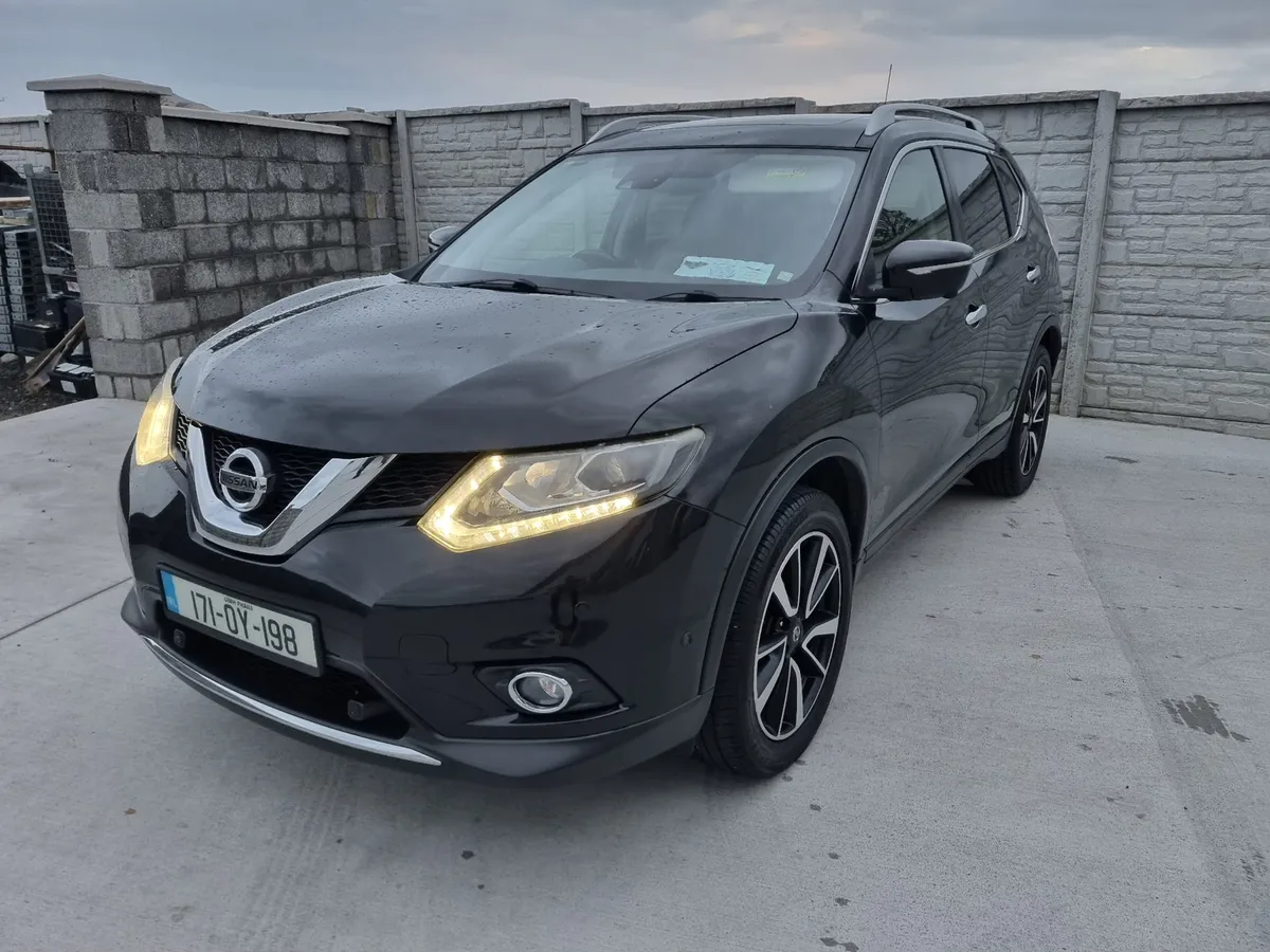 171 Nissan X-Trail 7 Seats Panoramic Sunroof - Image 4