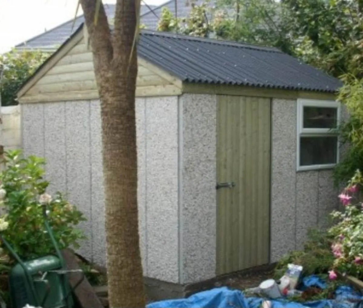 Precast concrete shed - Image 1