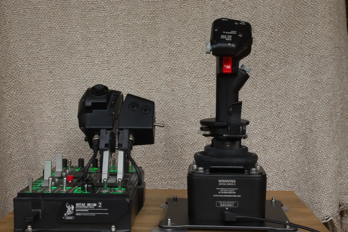 Winwing HOTAS Orion II F16 handle + F18 grip - Image 4