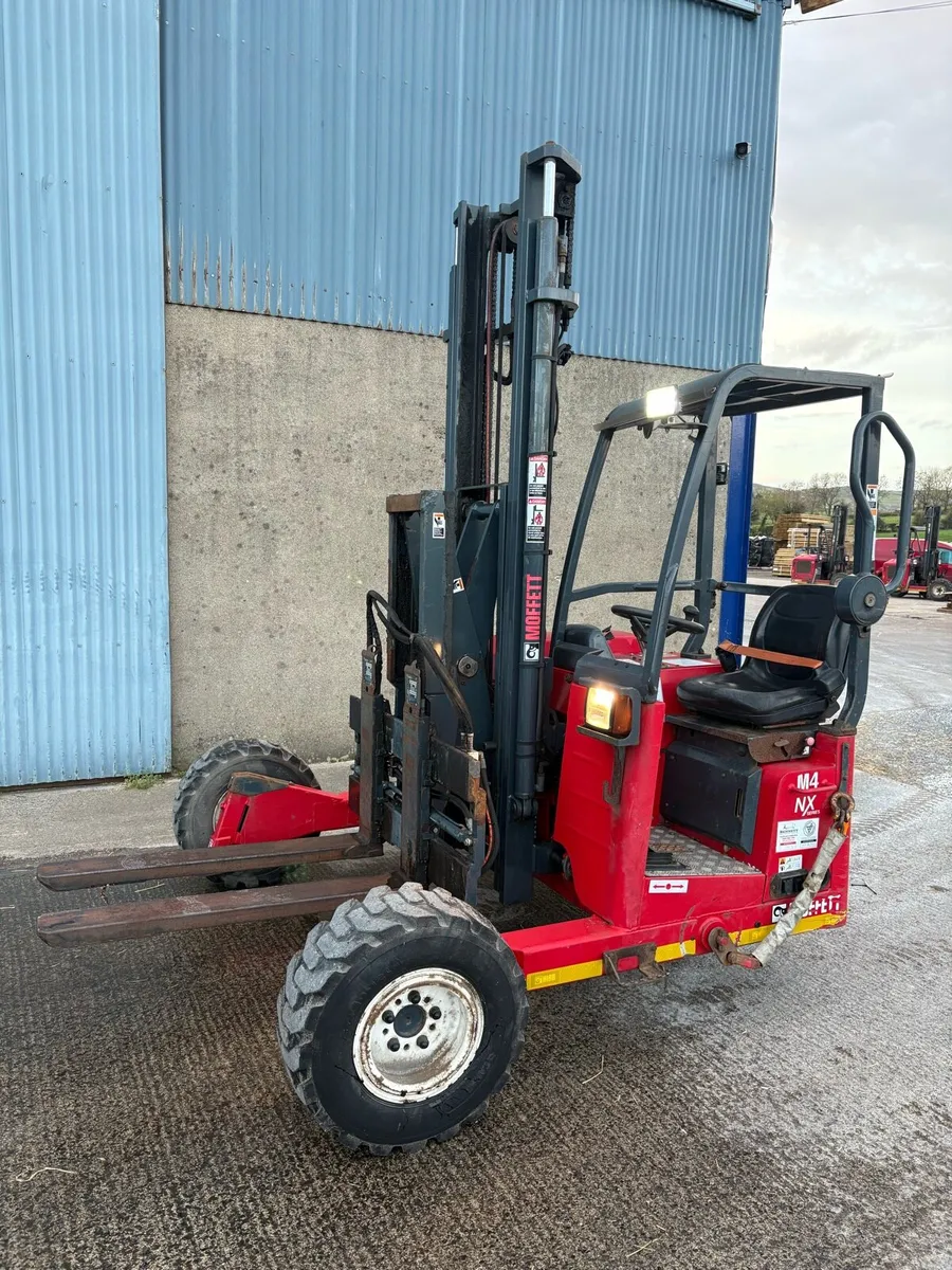 2017 Moffett Mounty M4 20.3 Forklift - Image 1