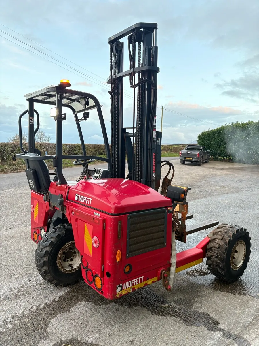 2017 Moffett Mounty M4 20.3 Forklift - Image 4