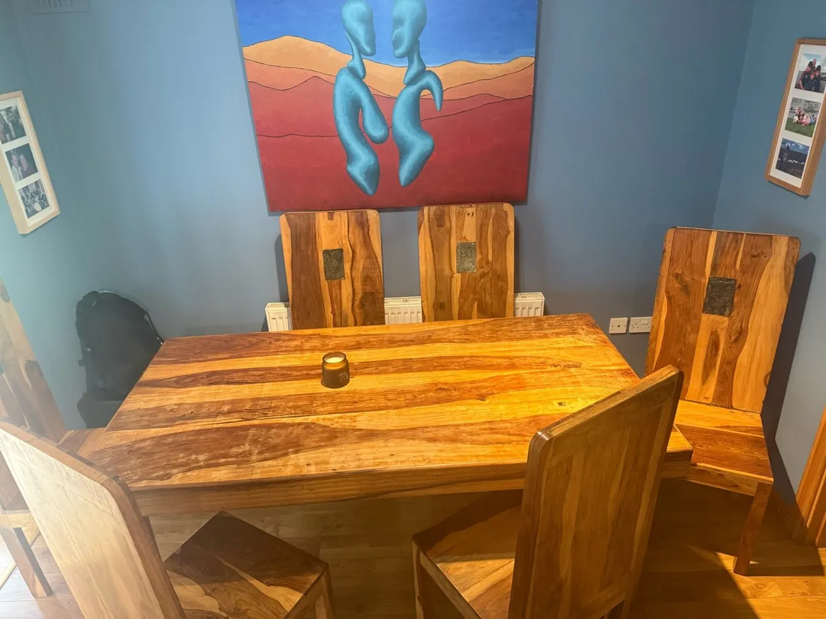 Kitchen dining table and six chairs - Image 3