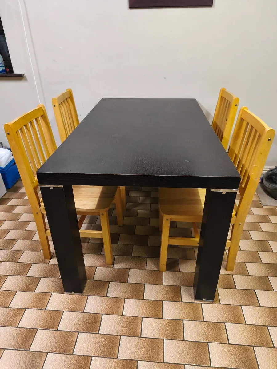 Table and 4 chairs   FREE.  COLLECTION ASAP - Image 2