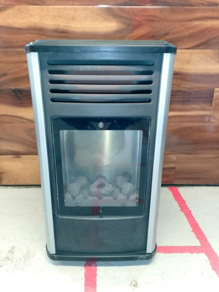 Gas heater - Image 1