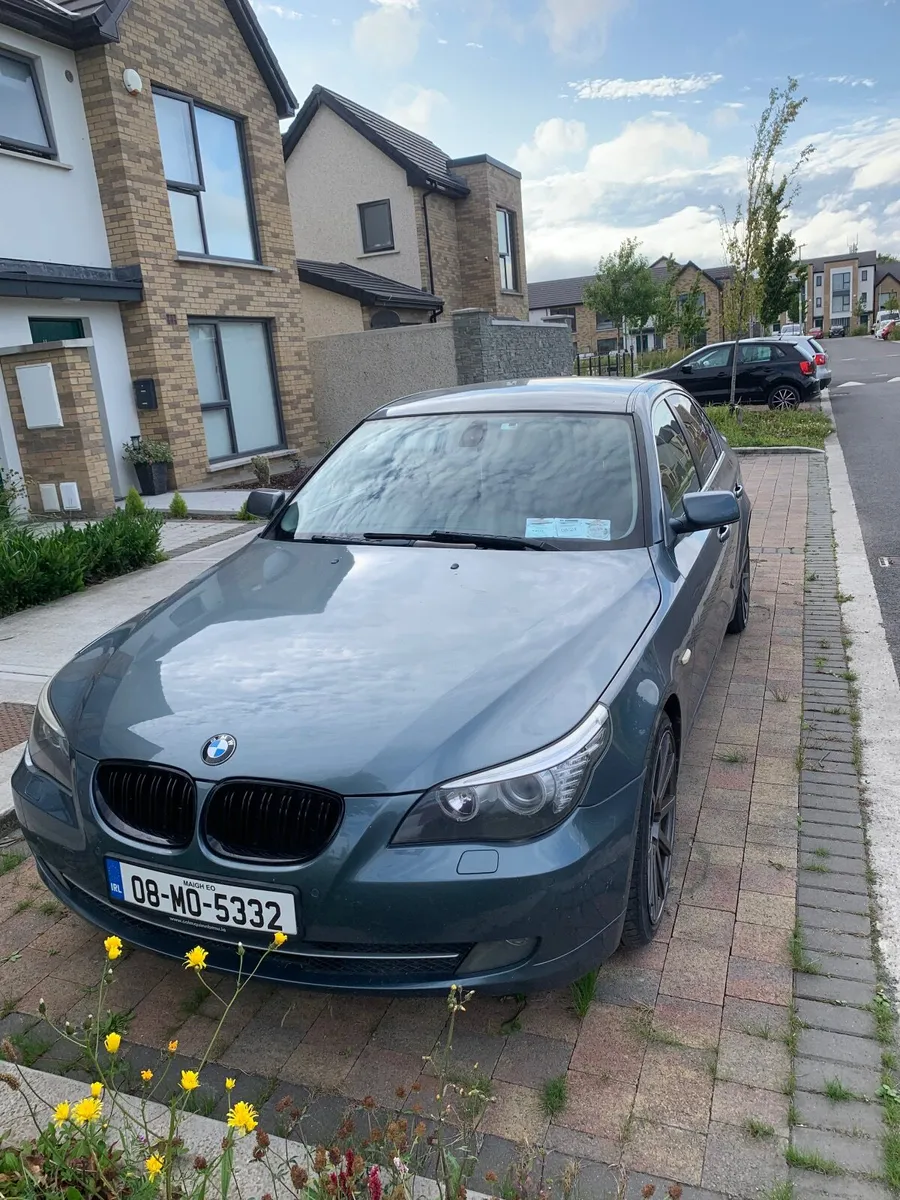 BMW 5-Series 2008 - Image 1