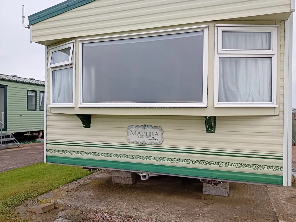 Cosalt Madeira 36 x 12 x 2 Bedroom - Image 1