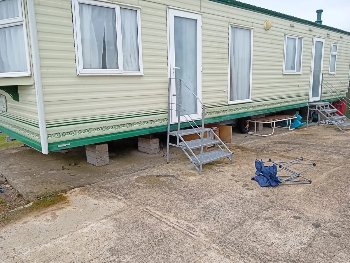 Cosalt Madeira 36 x 12 x 2 Bedroom - Image 2