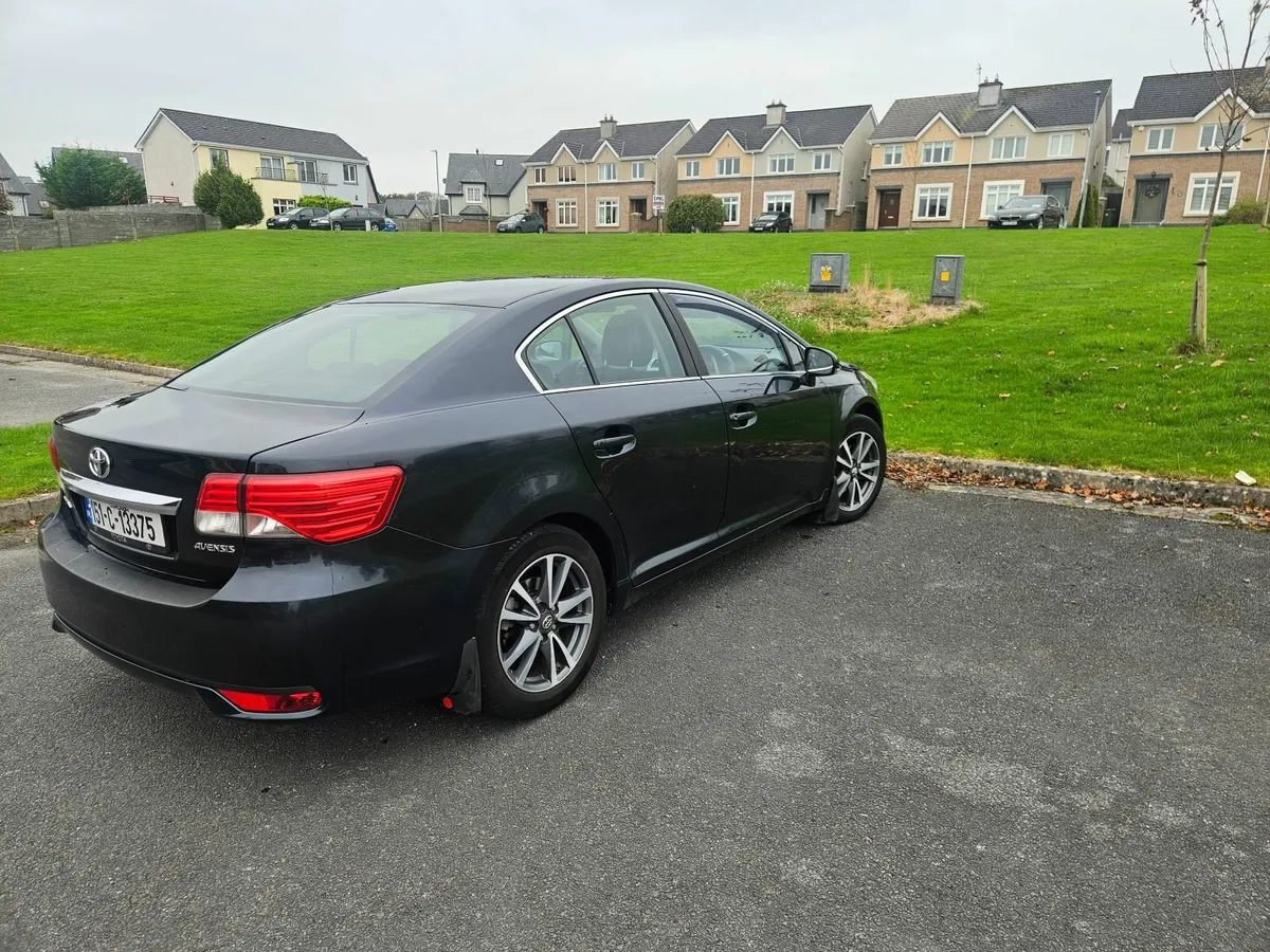 2015 Toyota Avensis 2.0 D4D - Image 4