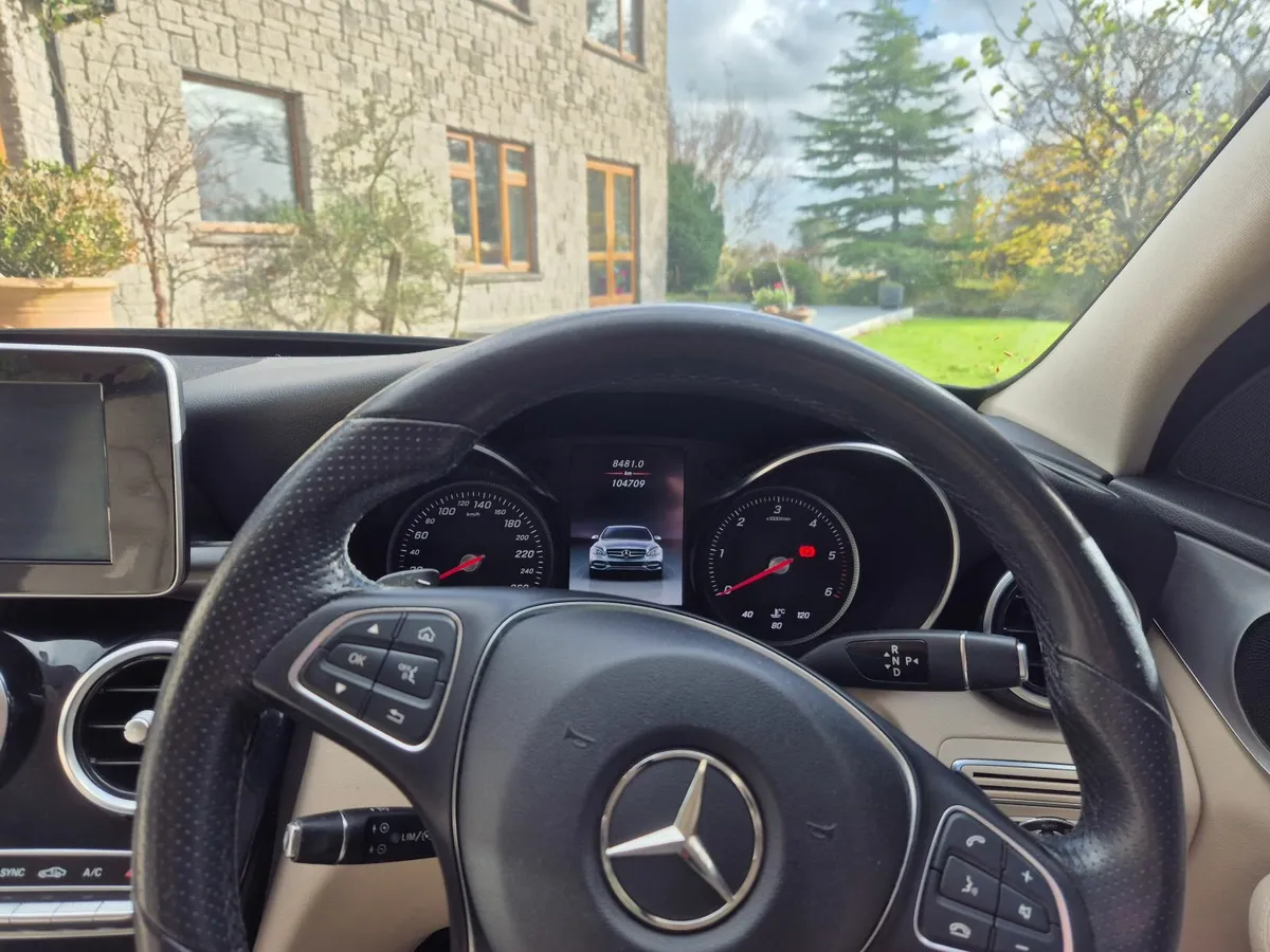 Mercedes-Benz C-Class 2018 - Image 4